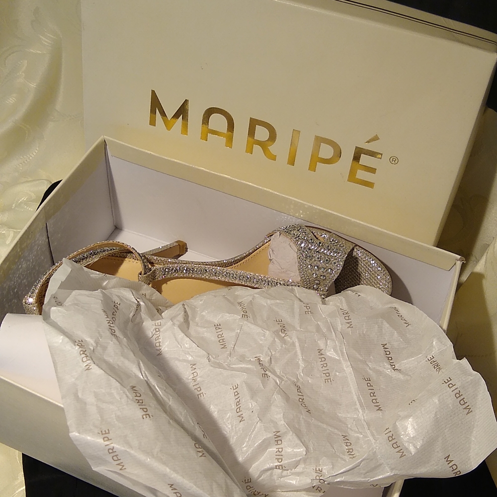 WS21- Women's (NEW) Silver Sequin Heels sz 9 medium - Picture 5 of 6